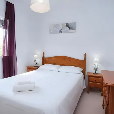 Chalet Con Piscina Privada Y Zona De Barbacoa Cerca Del Pueblo