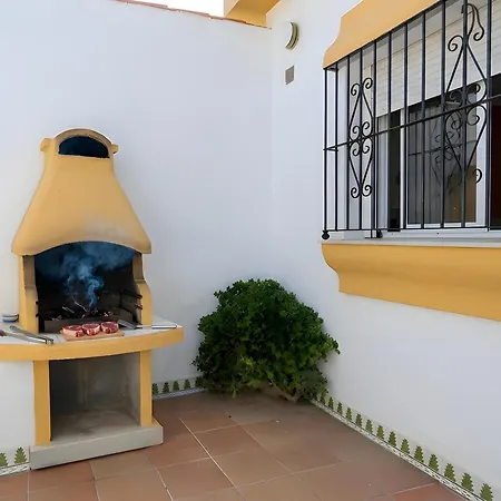 Con Piscina Privada Y Zona De Barbacoa Cerca Del Pueblo Horská chata