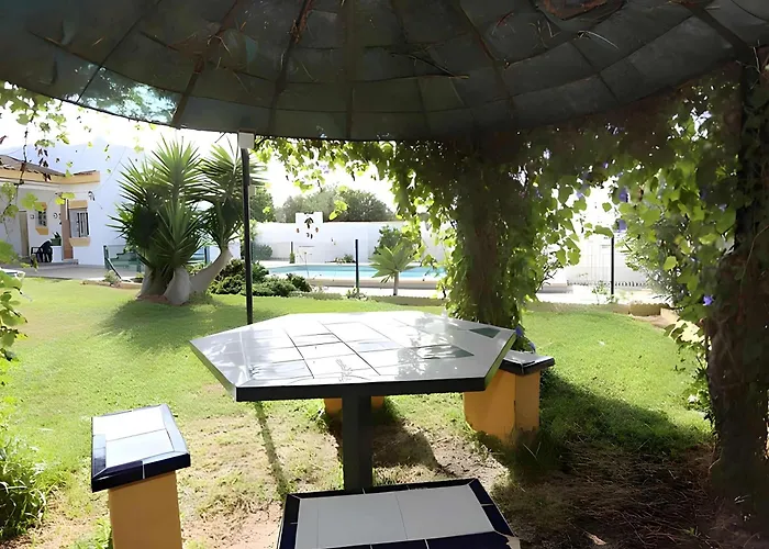 木屋 Con Piscina Privada Y Zona De Barbacoa Cerca Del Pueblo