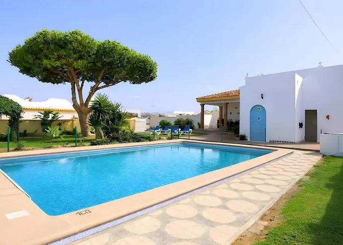 Horská chata Con Piscina Privada Y Zona De Barbacoa Cerca Del Pueblo